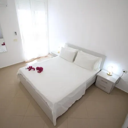 The Bay Apartment *